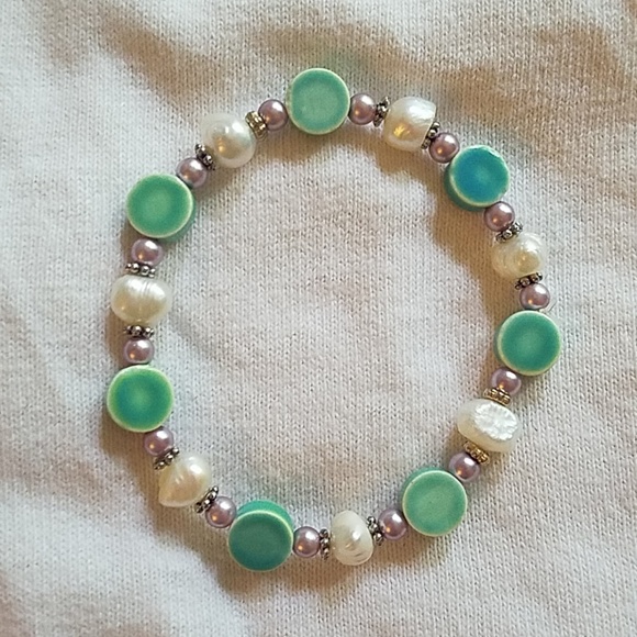 Bracelets - Picture 7 of 7